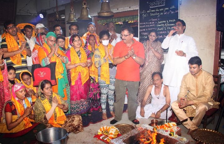 Havan for Cancer Children at Shri Hanuman Mandir Kalbadevi